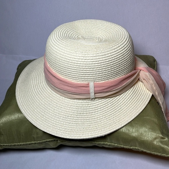 NWOT - UPF 50+ UV Blocking Sun Hat w/ Asymmetrical Brim Hat by Sunny Days - Picture 4 of 6